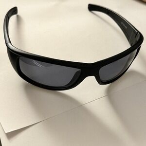 Sharp Polarized Black on Black GQ Mens Sunglasses NEW! Rare only 1! retro modern